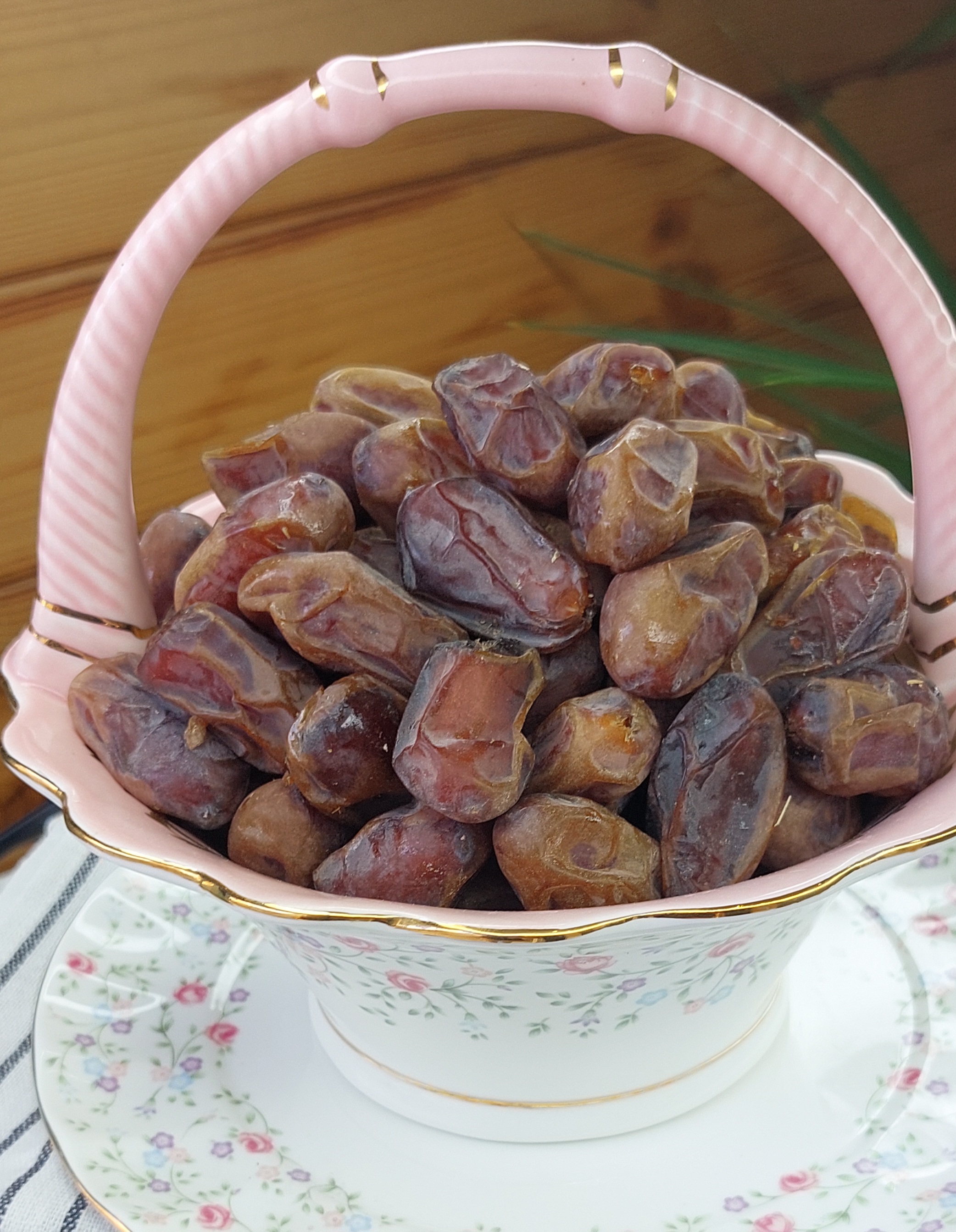 خرمای آجیلی خاصه  پک 6 کیلویی 